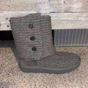 BRAND NEW UGGS. NEVER WORN